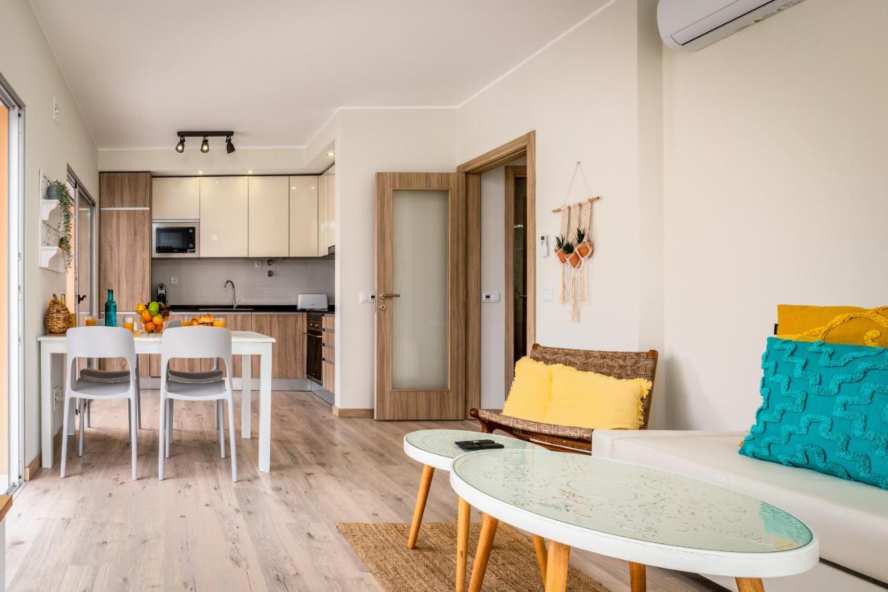 Sunny Brand New 2-Bedroom Apt - 500M From Praia Da Rocha With Ac And Pool! Portimao Exterior photo